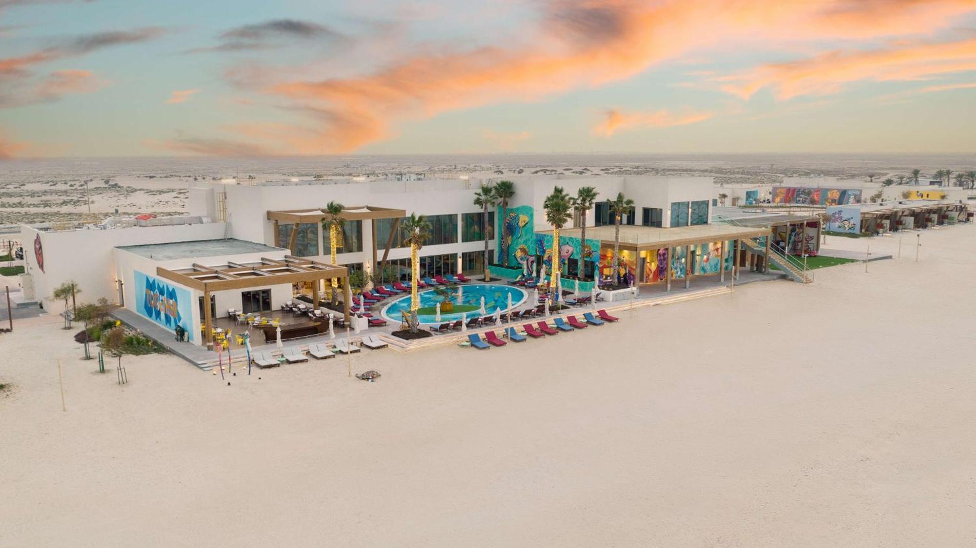 Fuwairit Kite Beach, Tapestry Collection By Hilton Fuwayrit Bagian luar foto