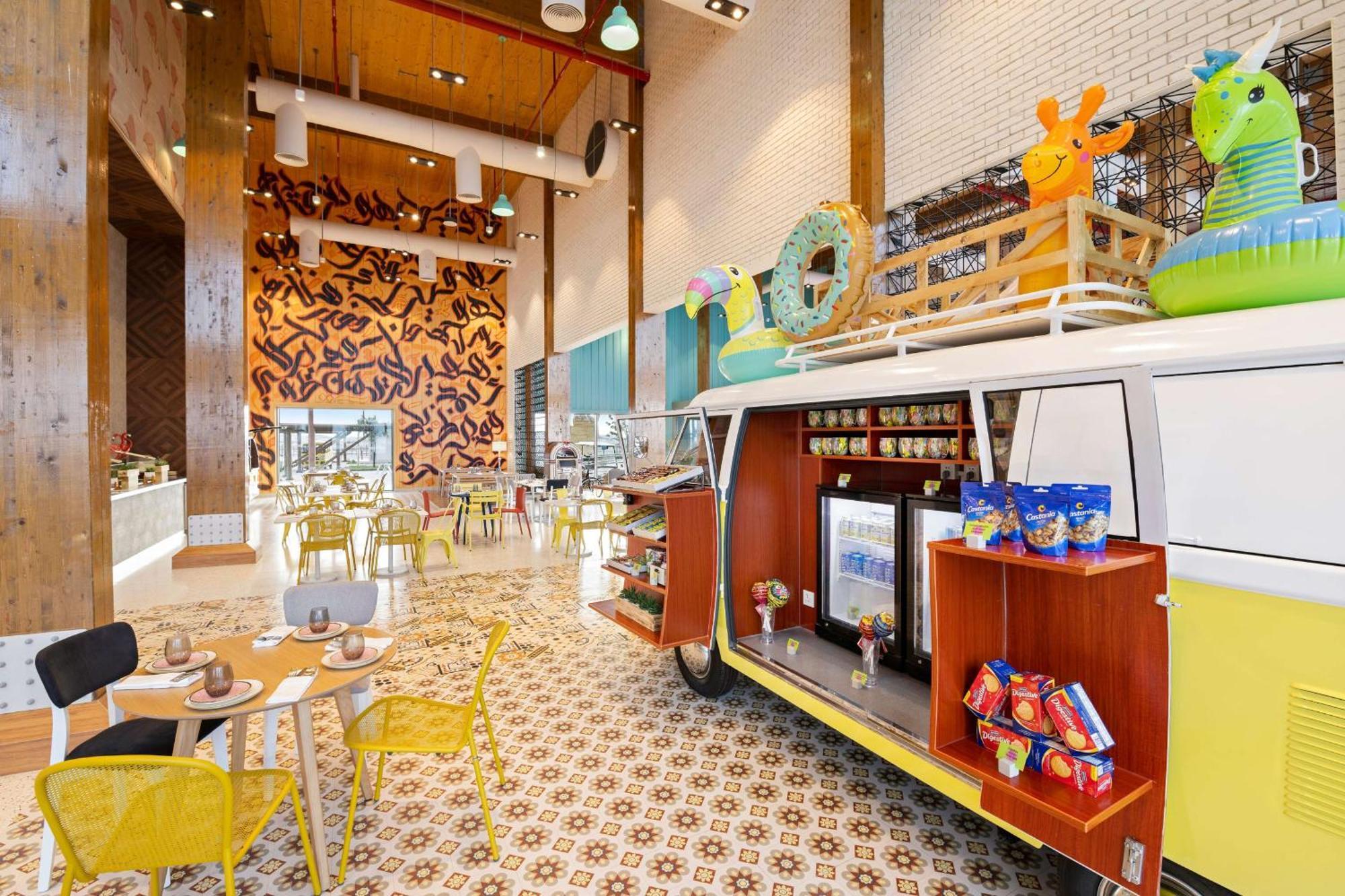 Fuwairit Kite Beach, Tapestry Collection By Hilton Fuwayrit Bagian luar foto