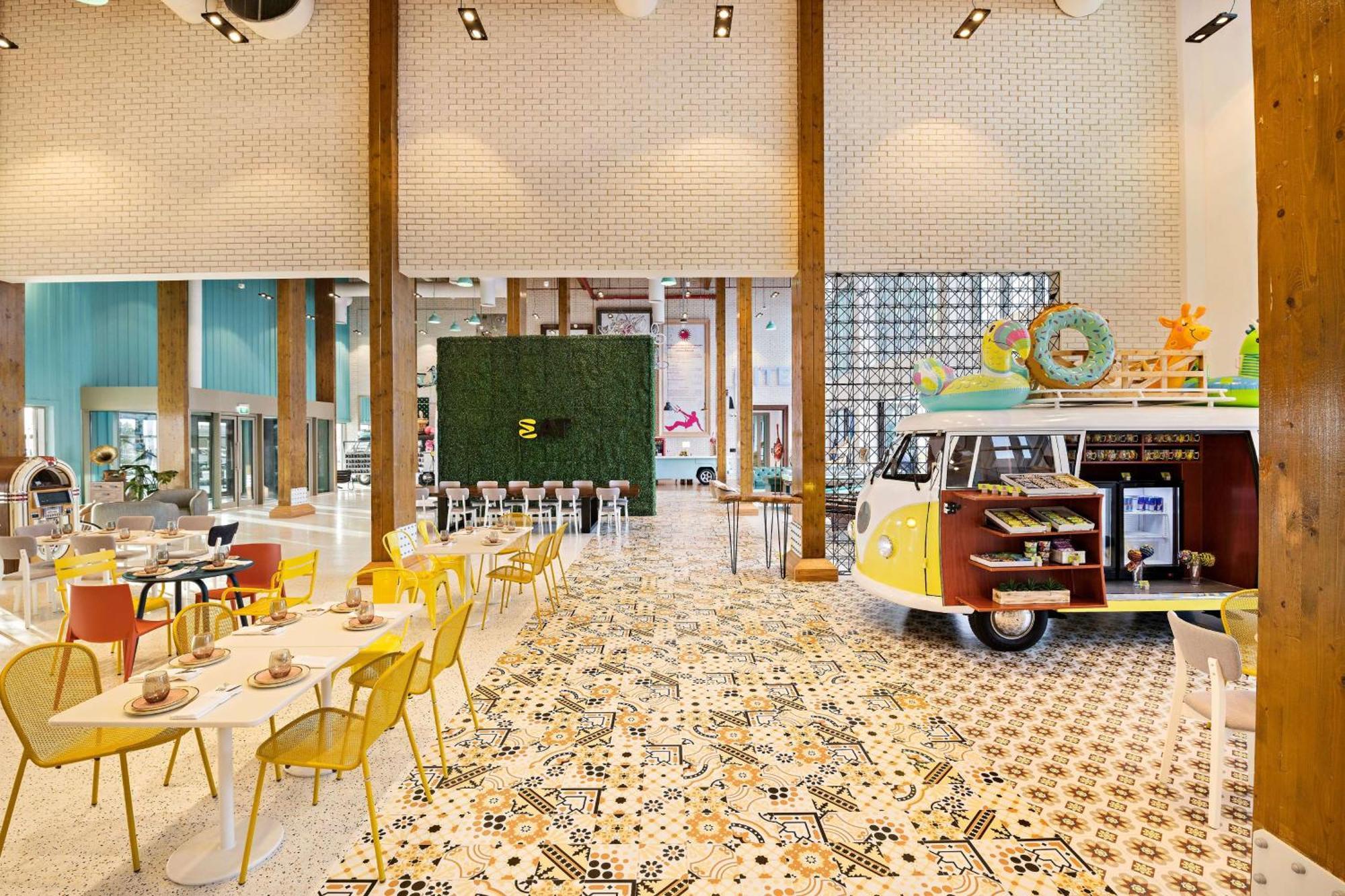 Fuwairit Kite Beach, Tapestry Collection By Hilton Fuwayrit Bagian luar foto